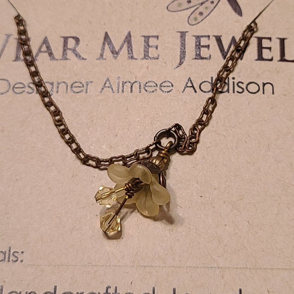 Fairy Flower necklace yellow - Picture 3 of 5